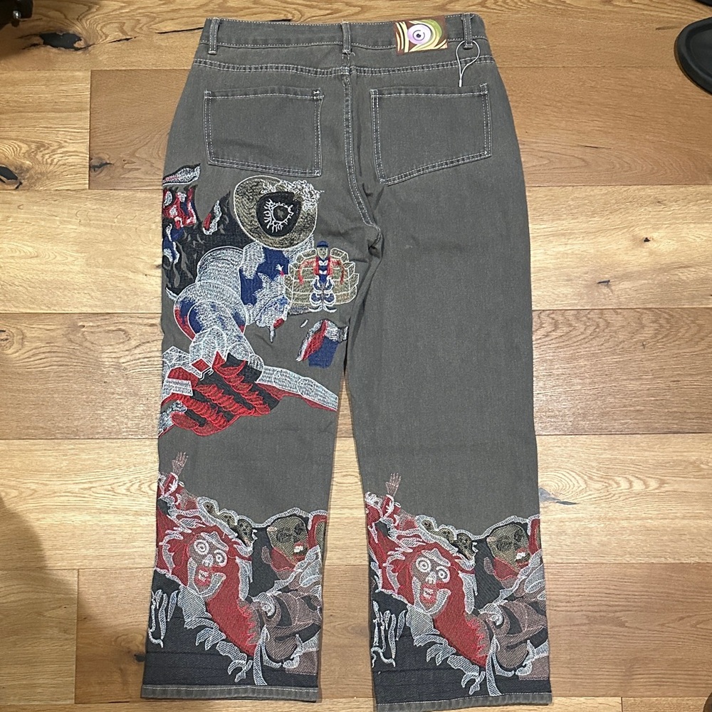 Men’s baggy XL Gray Jeans with Colorful Side Embroidery